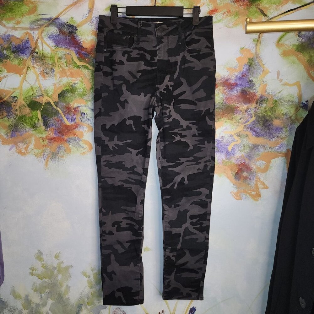Levis Gray & High Rise Black Camouflage Skinny Jeans